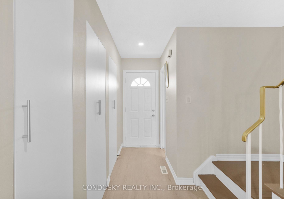 42-village-court-brampton-ontario-w12520222
