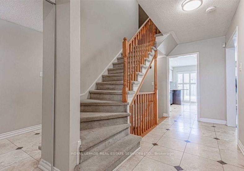 2220-ridge-landing-oakville-ontario-w12520400