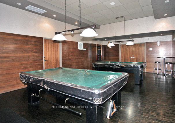 33-elm-drive-mississauga-ontario-w12520554