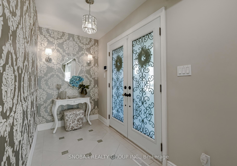 1242-forestwood-drive-mississauga-ontario-w12520718