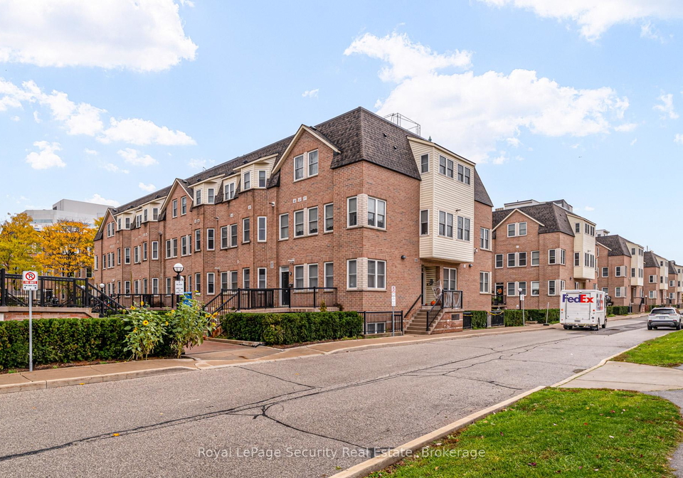 760-lawrence-avenue-w-north-york-ontario-w12520846