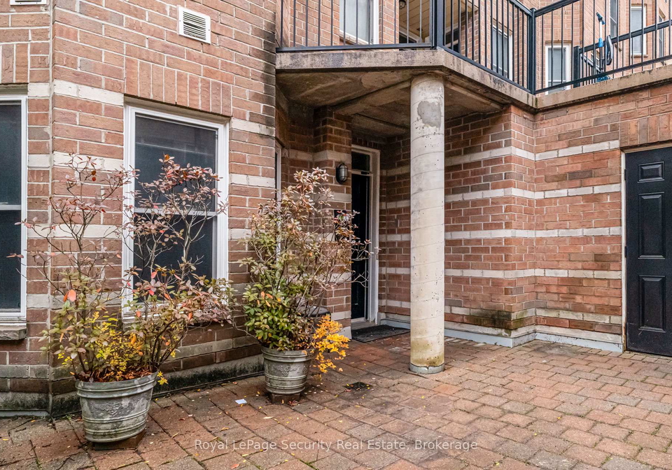 760-lawrence-avenue-w-north-york-ontario-w12520846