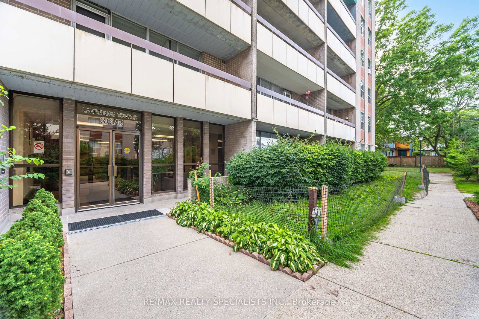 3625-lake-shore-boulevard-etobicoke-ontario-w12520892