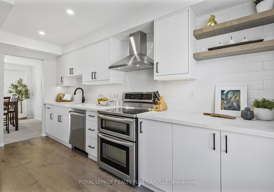 2272-mowat-avenue-oakville-ontario-w12522568