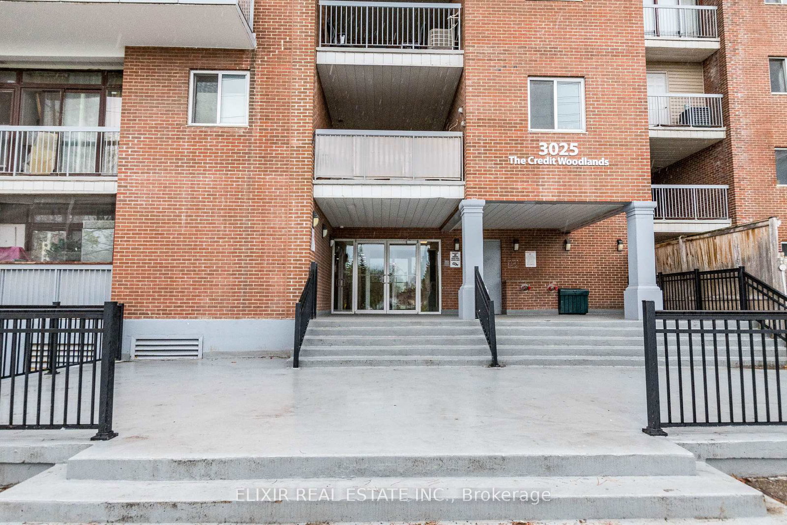 3025-the-credit-woodlands-drive-mississauga-ontario-w12523038