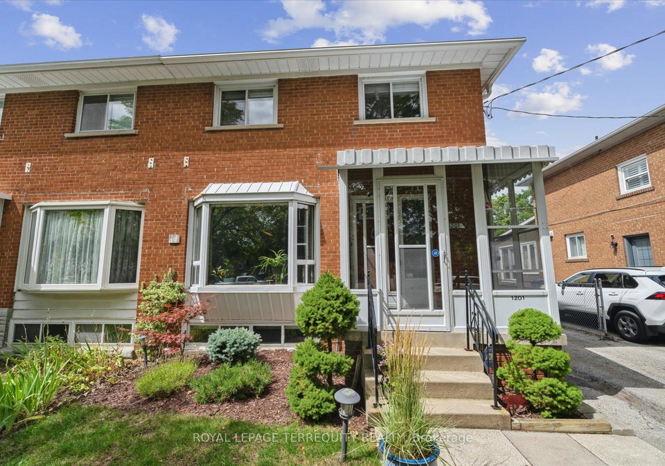 1201-kingsholm-drive-mississauga-ontario-w12523478