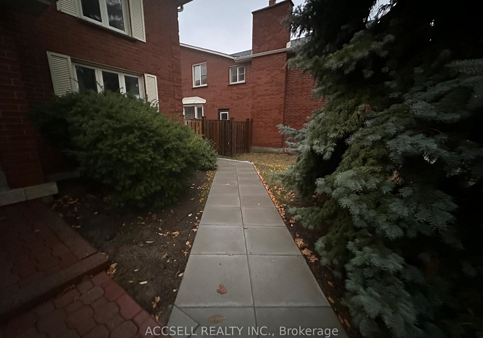 700-willowbank-trail-mississauga-ontario-w12524772