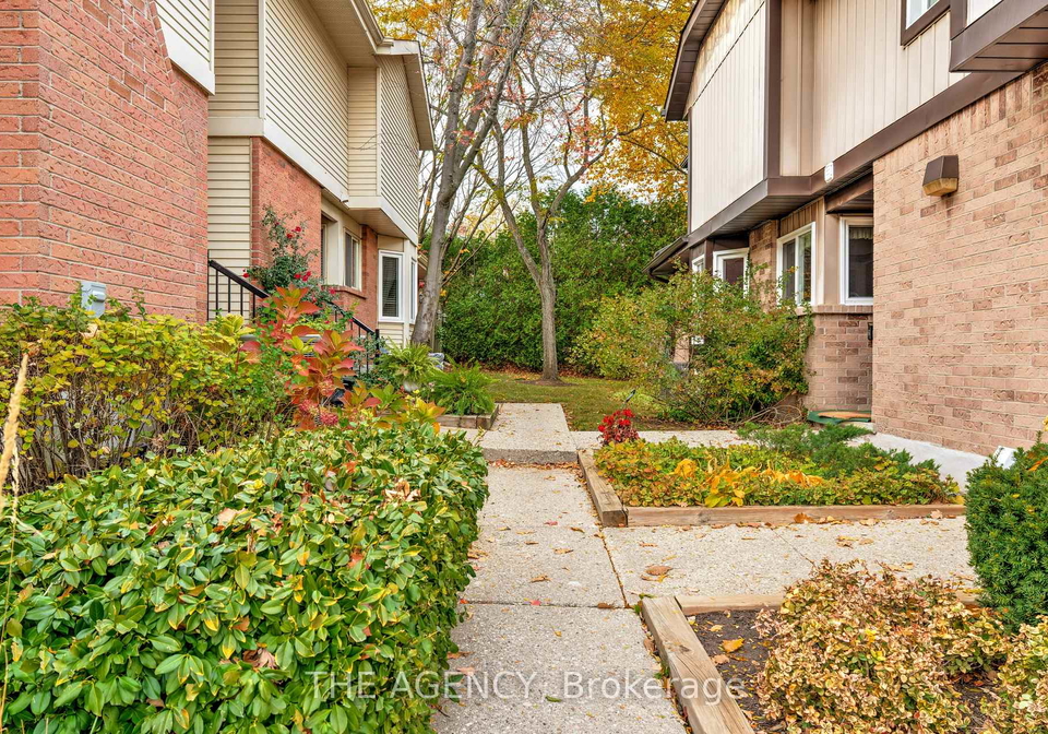 1509-upper-middle-road-burlington-ontario-w12525410