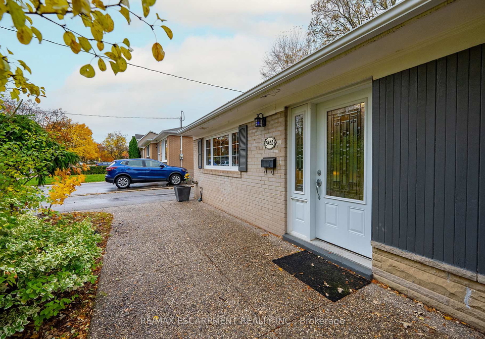 5433-spruce-avenue-burlington-ontario-w12525416