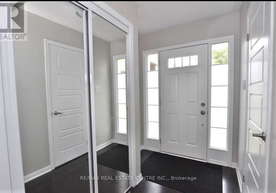 567-pharo-point-milton-ontario-w12526244