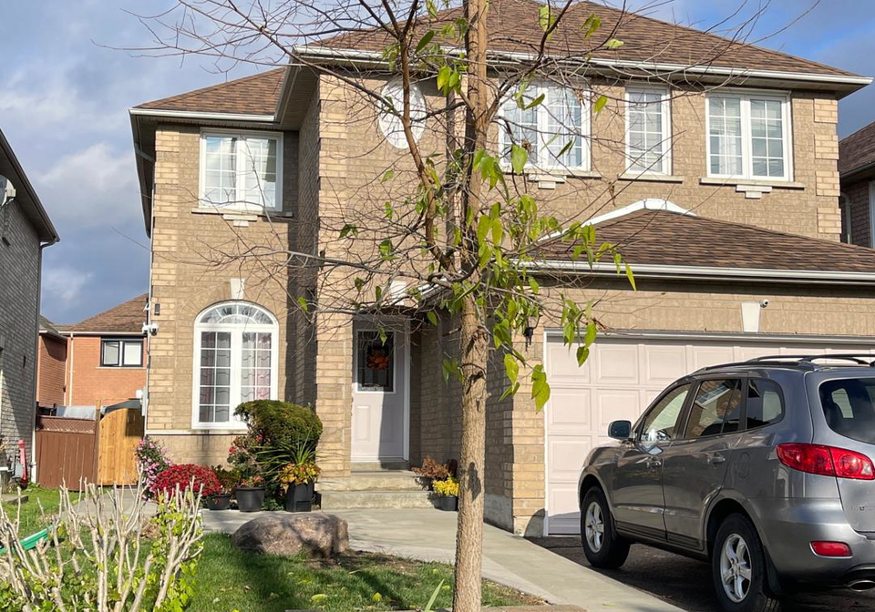 61-lent-crescent-brampton-ontario-w12526268