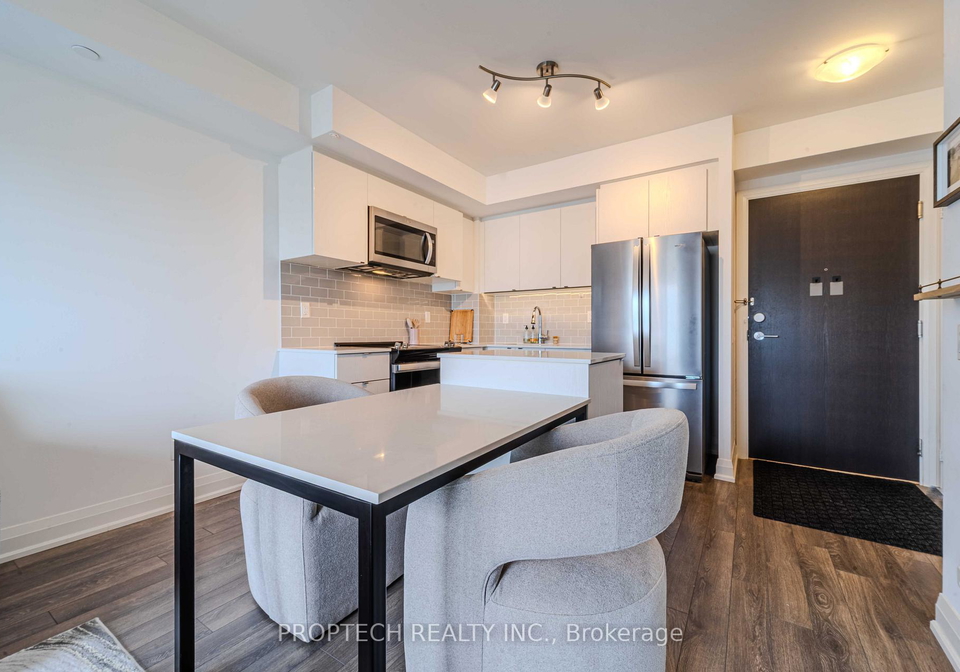 1461-lawrence-avenue-w-north-york-ontario-w12526408