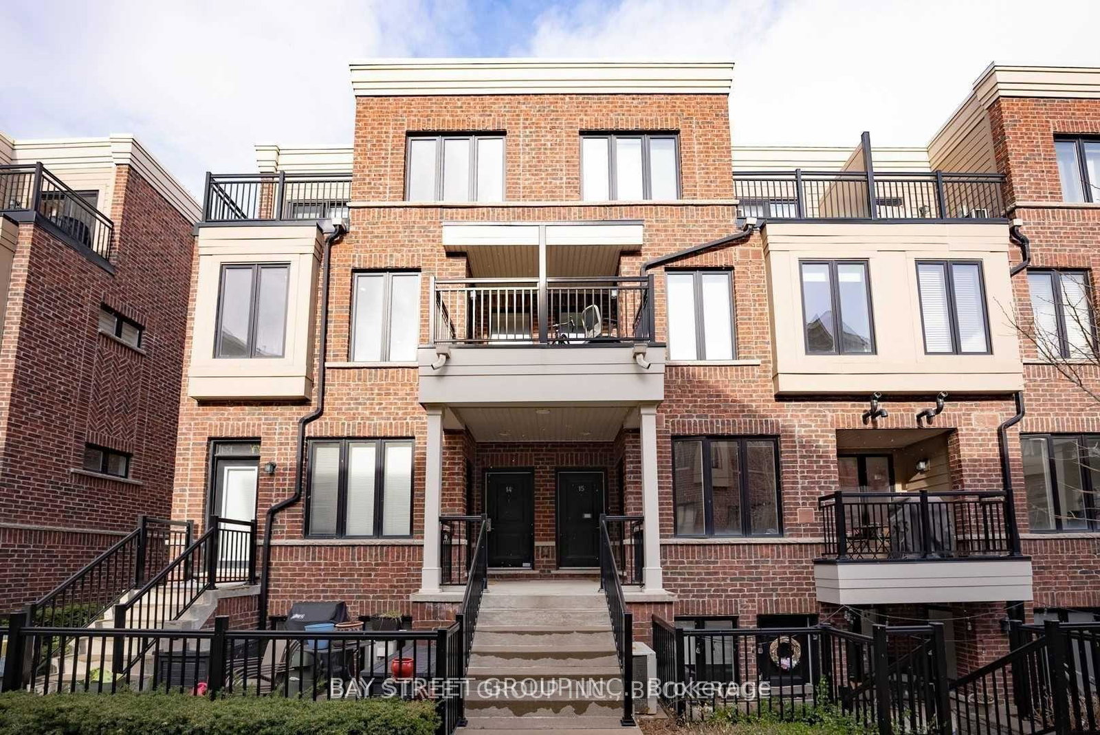 10-carnation-avenue-etobicoke-ontario-w12526510