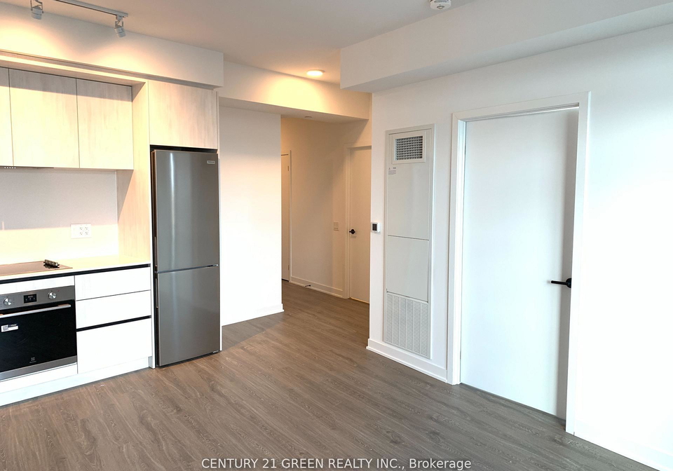 2495-eglinton-avenue-w-mississauga-ontario-w12526826