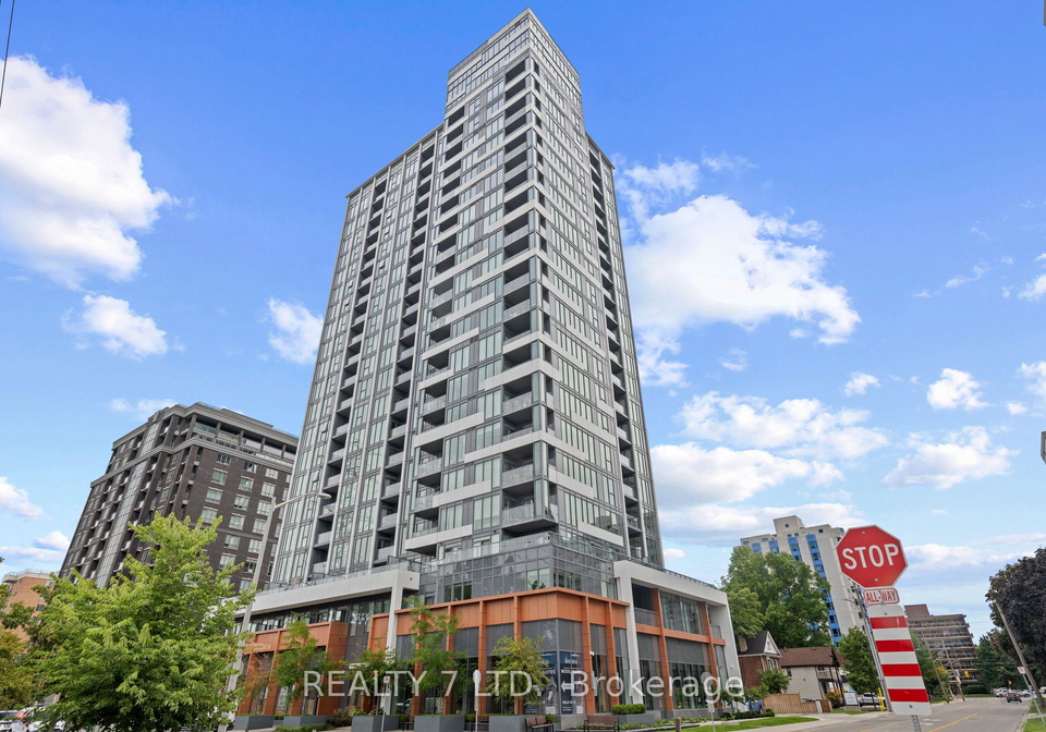 500-brock-avenue-n-burlington-ontario-w12526876