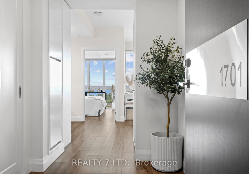 500-brock-avenue-n-burlington-ontario-w12526876