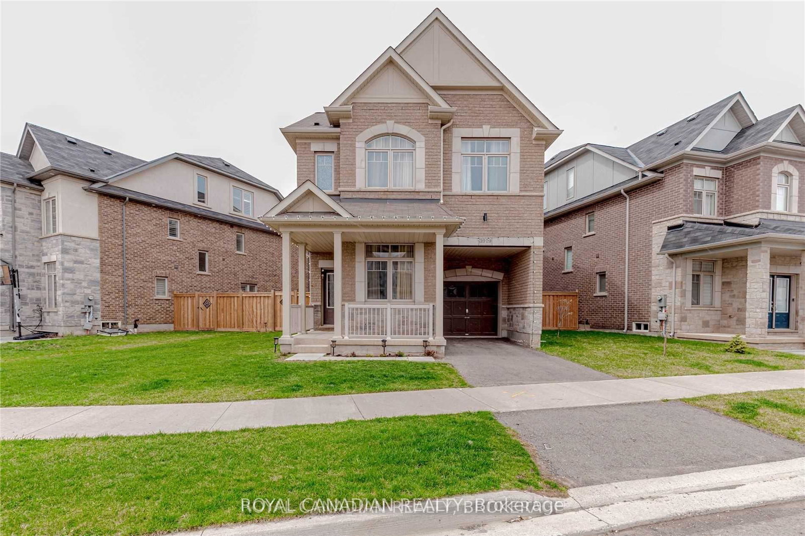 3919-tufgar-crescent-burlington-ontario-w12527064