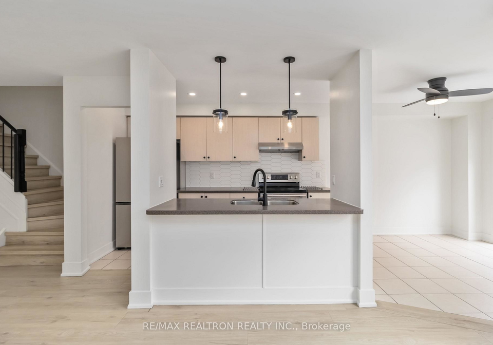 4268-goldenrod-crescent-mississauga-ontario-w12528000