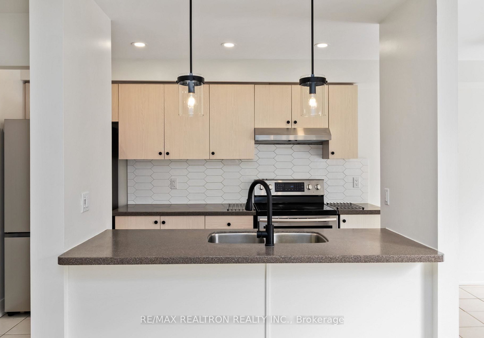 4268-goldenrod-crescent-mississauga-ontario-w12528000