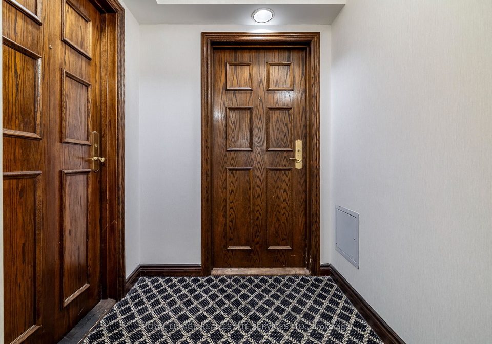 2285-lake-shore-boulevard-w-etobicoke-ontario-w12528016