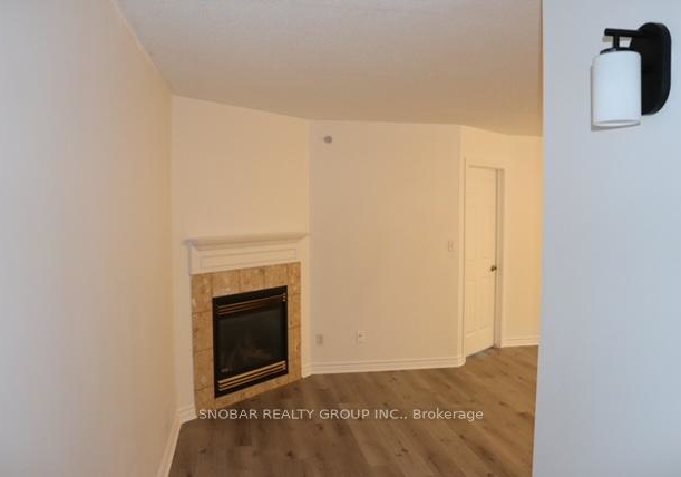 1450-bishops-gate-oakville-ontario-w12528030