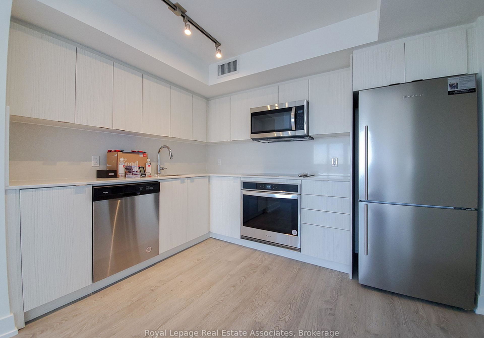 5-mabelle-avenue-etobicoke-ontario-w12528466