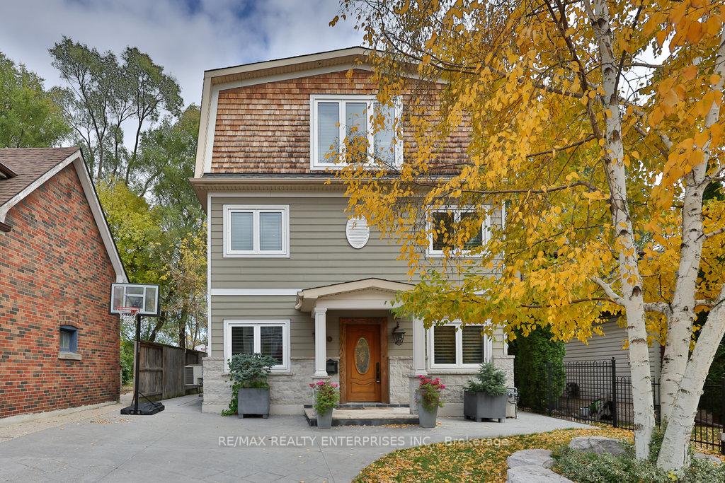 11-woodford-park-road-etobicoke-ontario-w12528796