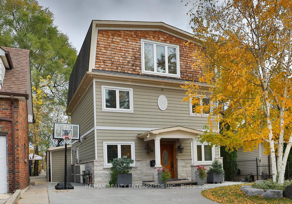 11-woodford-park-road-etobicoke-ontario-w12528796