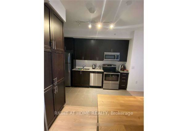 830-lawrence-avenue-w-north-york-ontario-w12529936