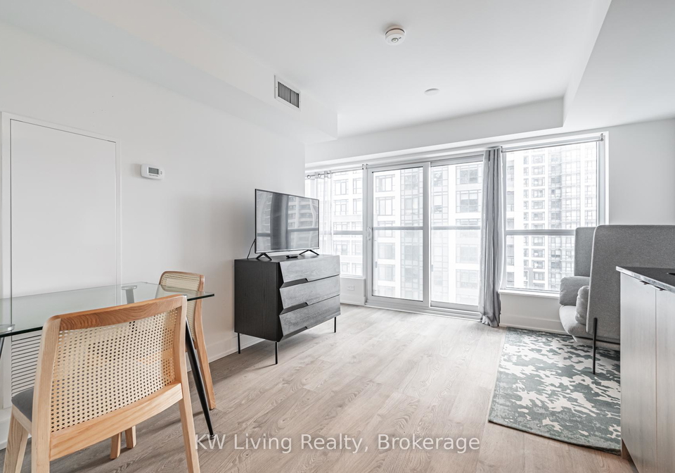 5-mabelle-avenue-etobicoke-ontario-w12530044