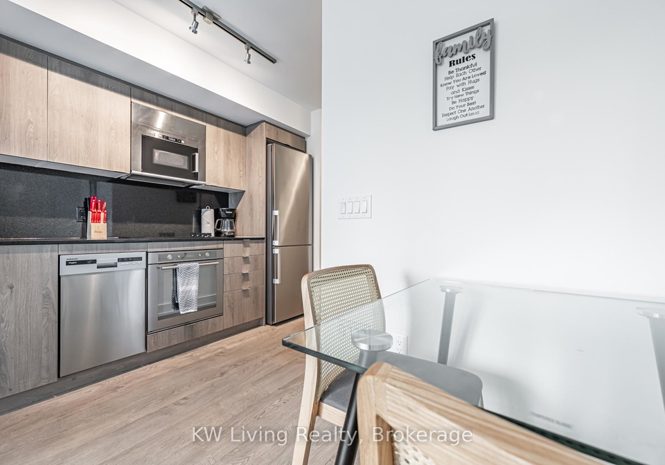 5-mabelle-avenue-etobicoke-ontario-w12530044