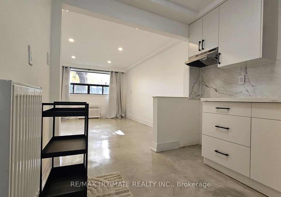 8-carrington-avenue-toronto-ontario-w12530620