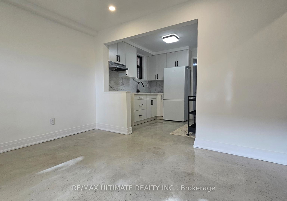8-carrington-avenue-toronto-ontario-w12530620
