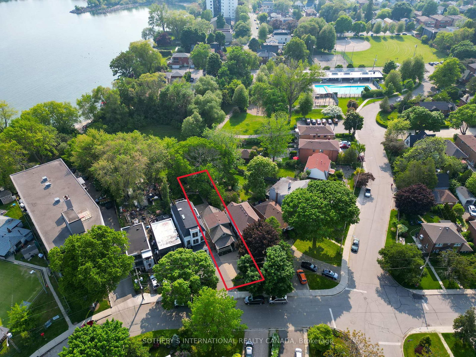 165-lake-shore-drive-etobicoke-ontario-w12530704