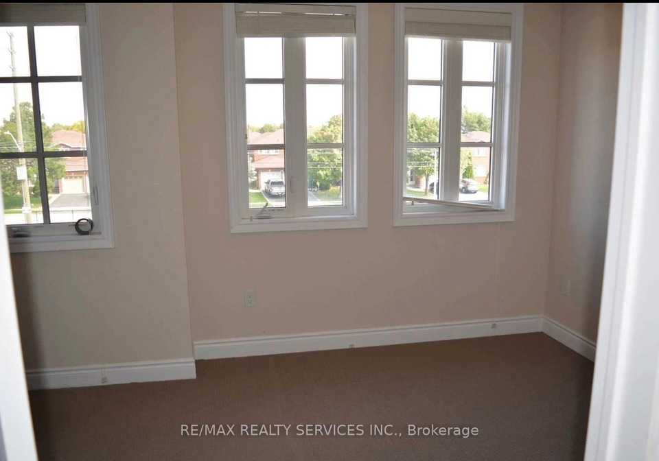 2184-trafalgar-road-oakville-ontario-w12531204