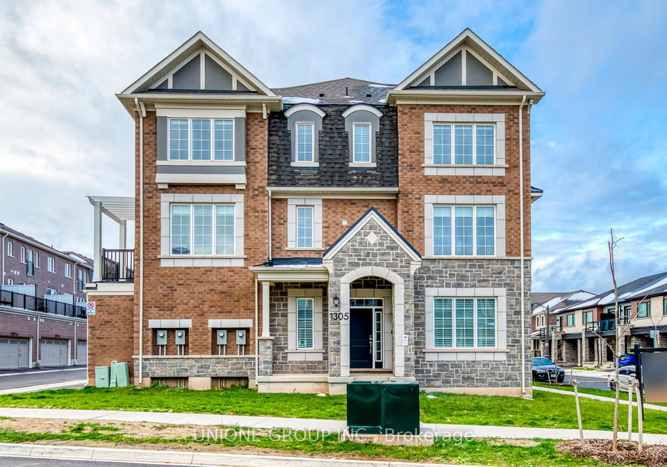 1305-courtleigh-trail-oakville-ontario-w12531454