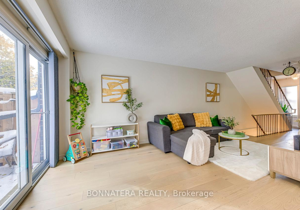 318-laurier-avenue-milton-ontario-w12531760