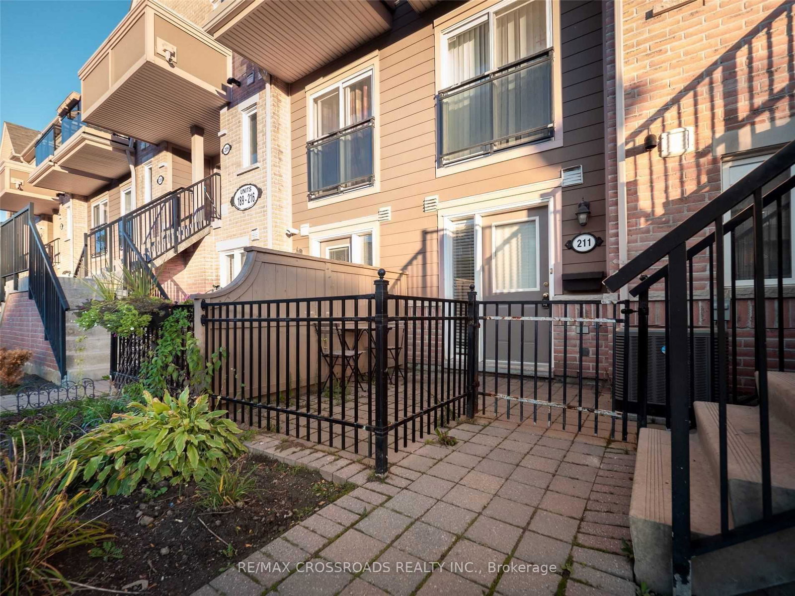 4975-southampton-drive-mississauga-ontario-w12531778