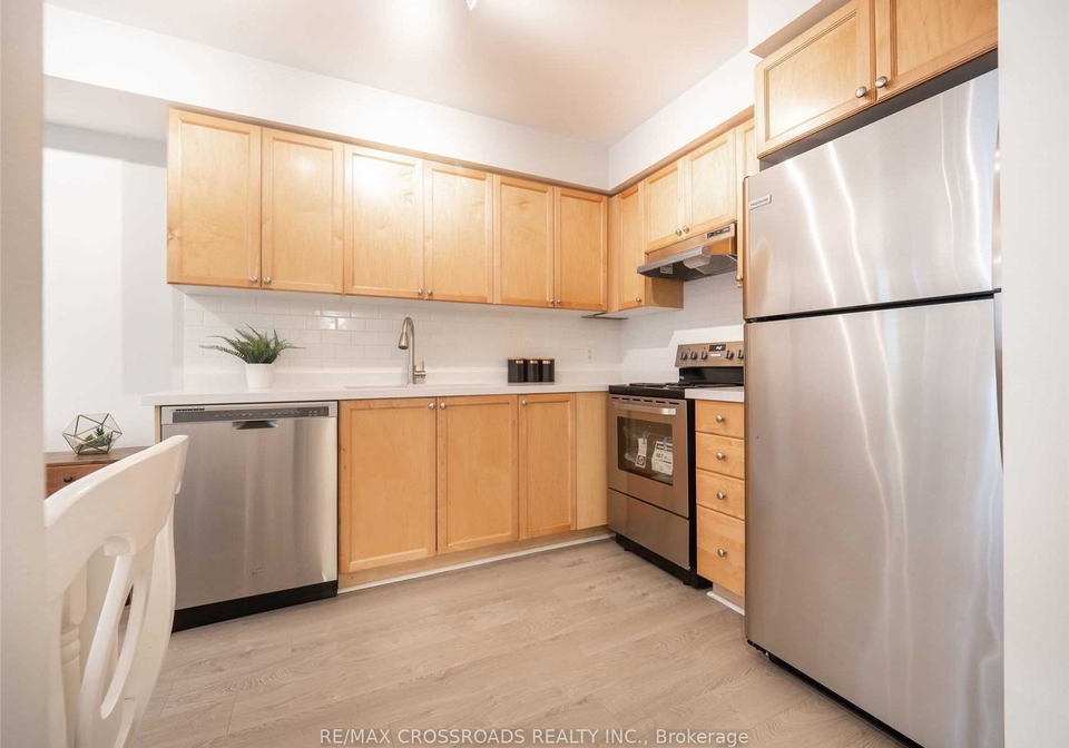 4975-southampton-drive-mississauga-ontario-w12531778