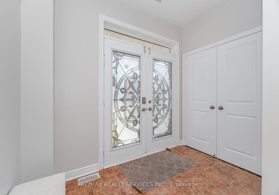 232-sussexvale-drive-brampton-ontario-w12532084