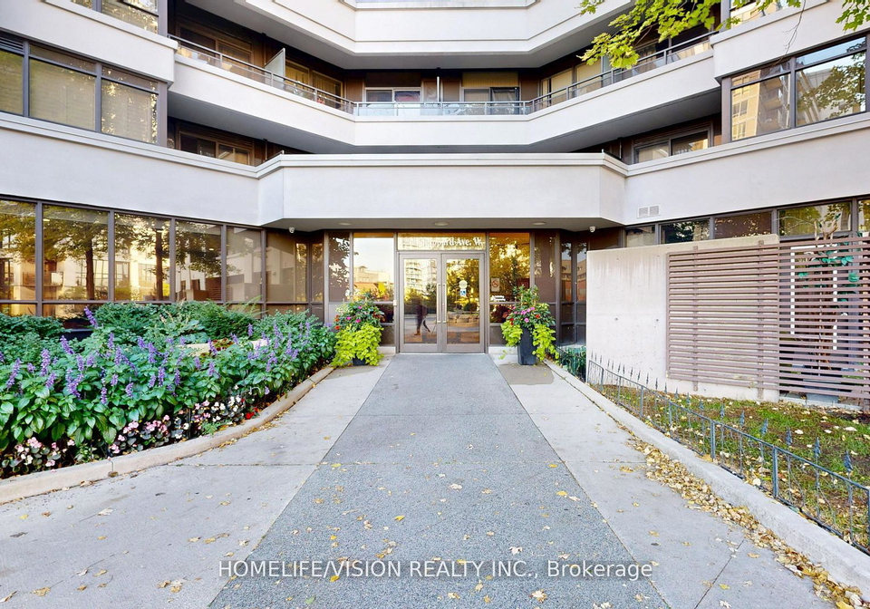1060-sheppard-avenue-w-york-ontario-w12532304