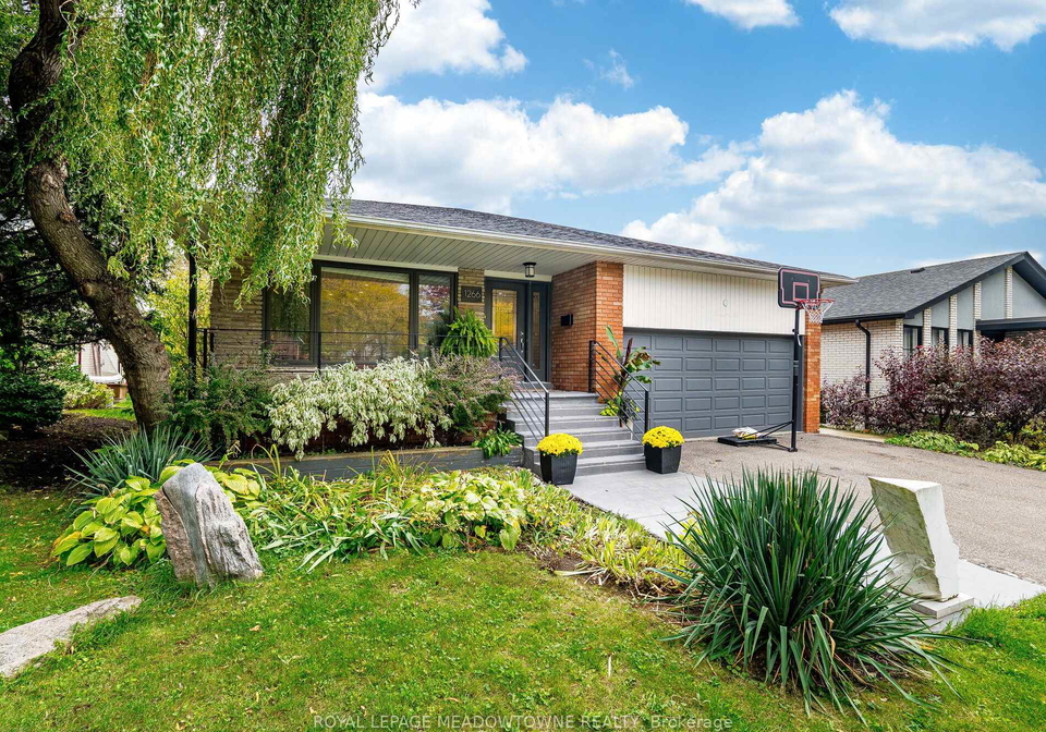 1266-winding-trail-mississauga-ontario-w12532906