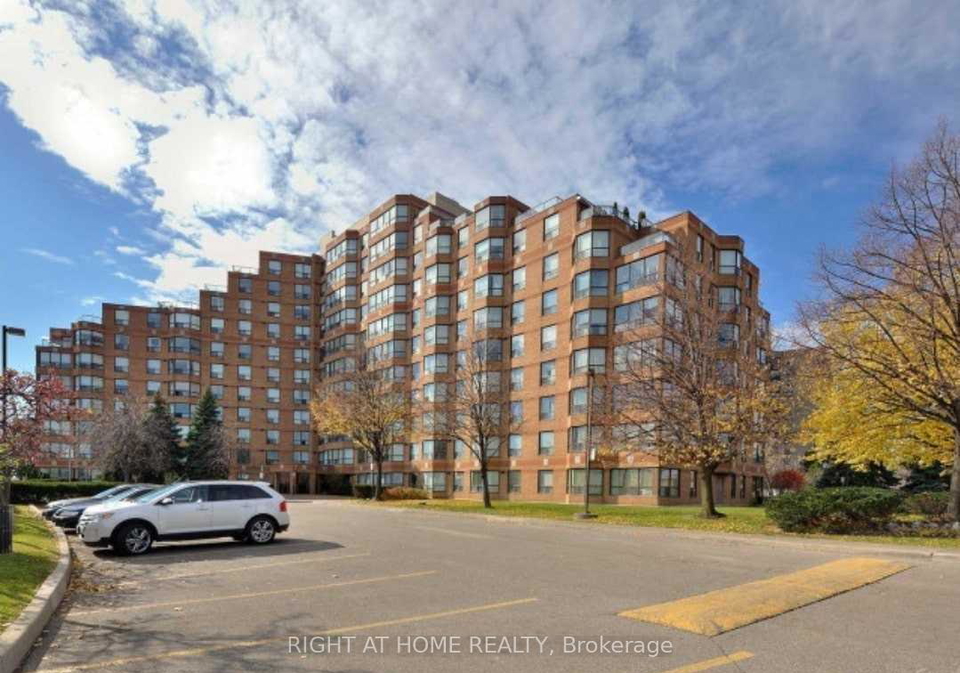 6-humberline-drive-etobicoke-ontario-w12533144