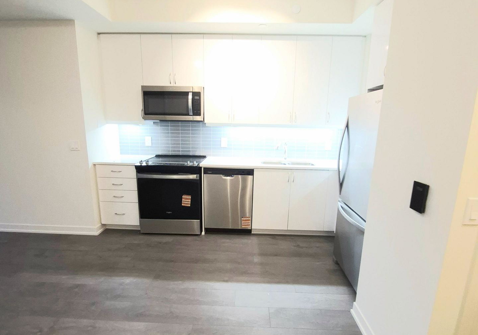 38-annie-craig-drive-etobicoke-ontario-w12533342