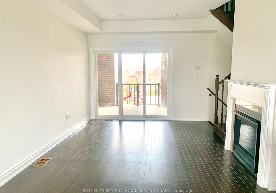 10-oakmore-lane-brampton-ontario-w12533720