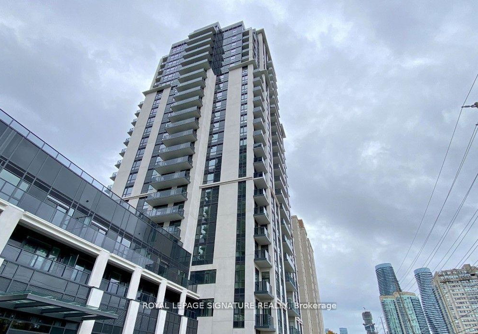 202-burnhamthorpe-road-e-mississauga-ontario-w12534256