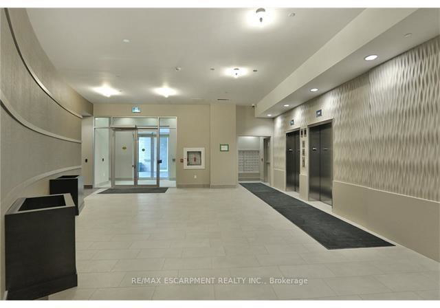 216-oak-park-boulevard-oakville-ontario-w12534622
