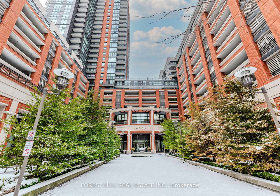 830-lawrence-avenue-w-north-york-ontario-w12534832