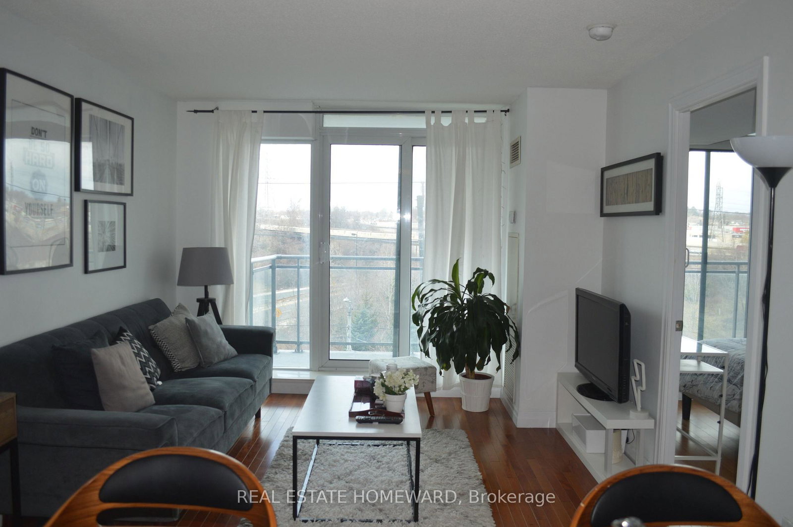 2121-lakeshore-boulevard-w-etobicoke-ontario-w12535396