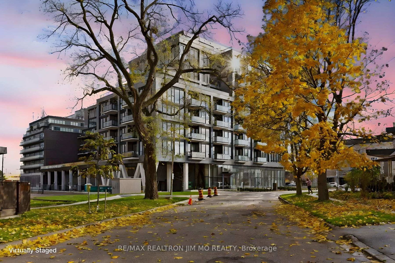 7-smith-crescent-etobicoke-ontario-w12535578